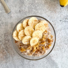 Banana bread overnight oats