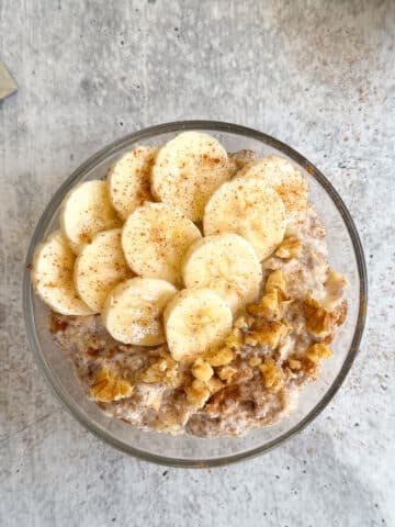 Banana bread overnight oats